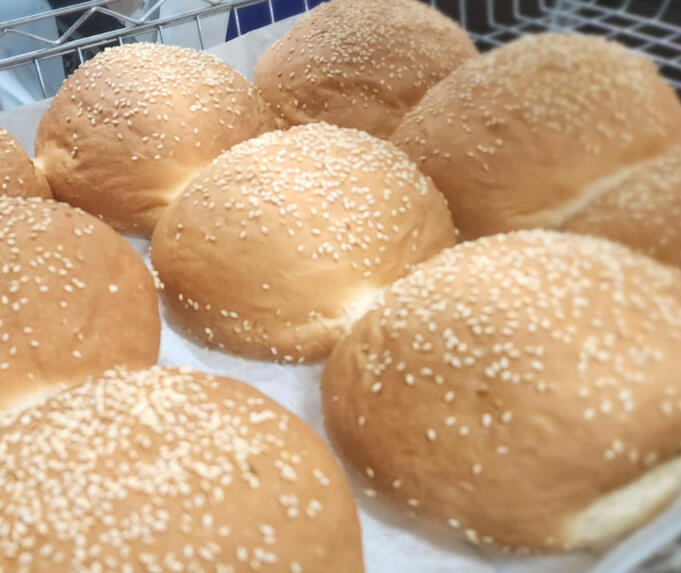 Fresh Sesame Buns